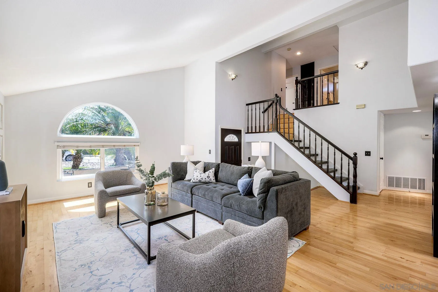 13976 Country Creek Road Poway, CA 92064 - Photo 5 of 40