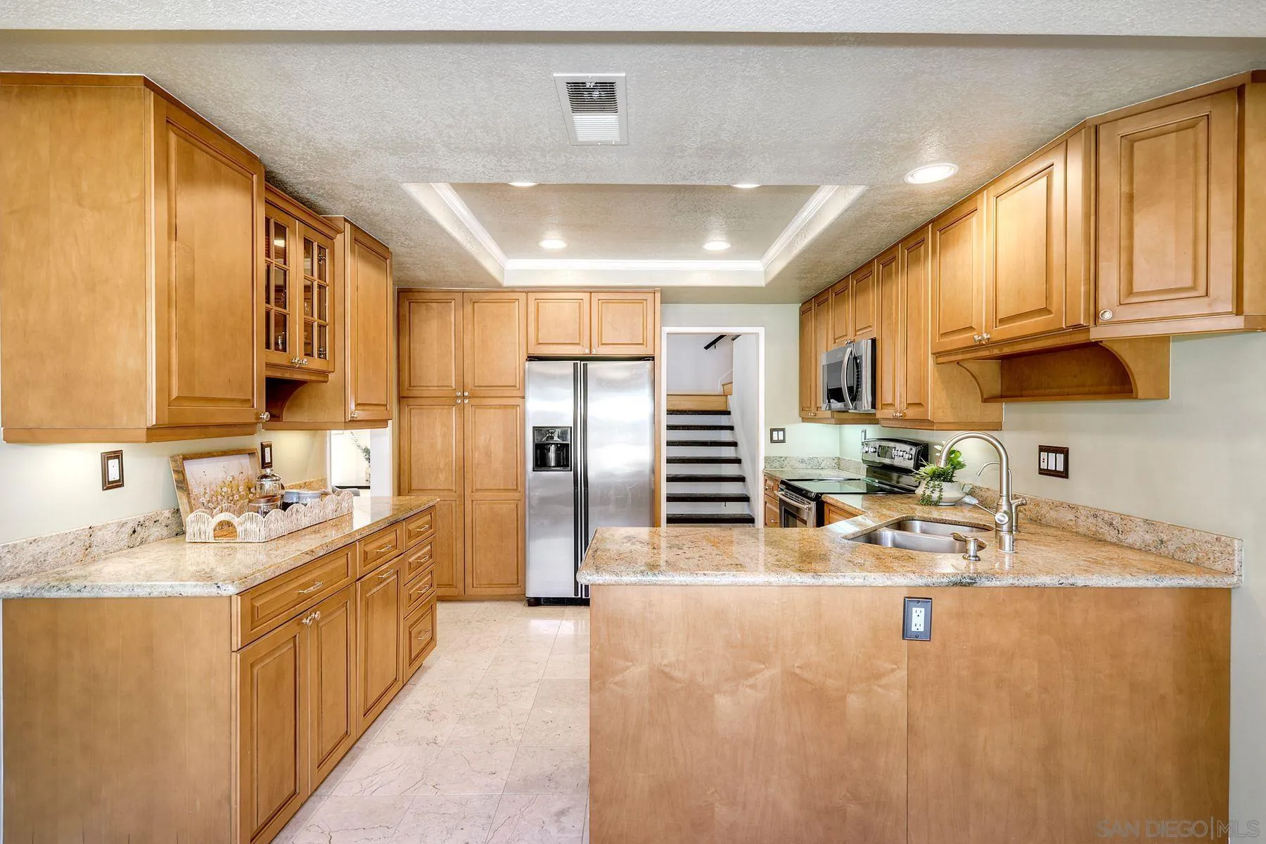 13976 Country Creek Road Poway, CA 92064 - Photo 9 of 40