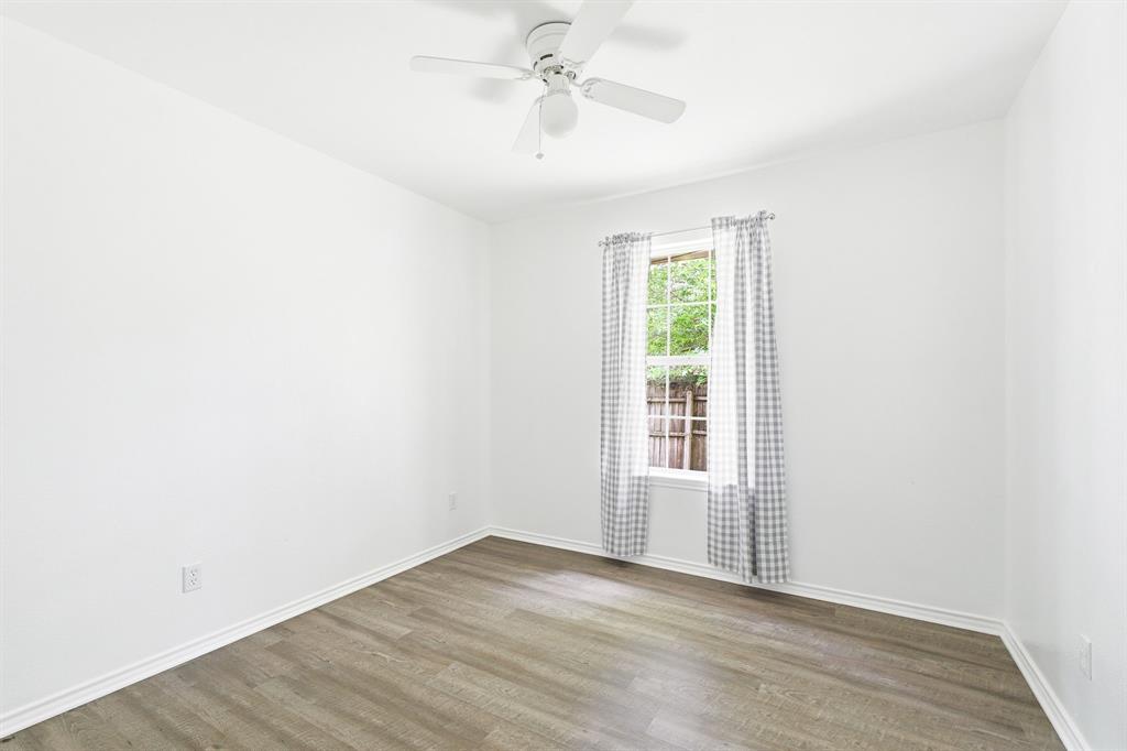604 South Maxey Street Sherman, TX 75090 - Photo 7 of 25