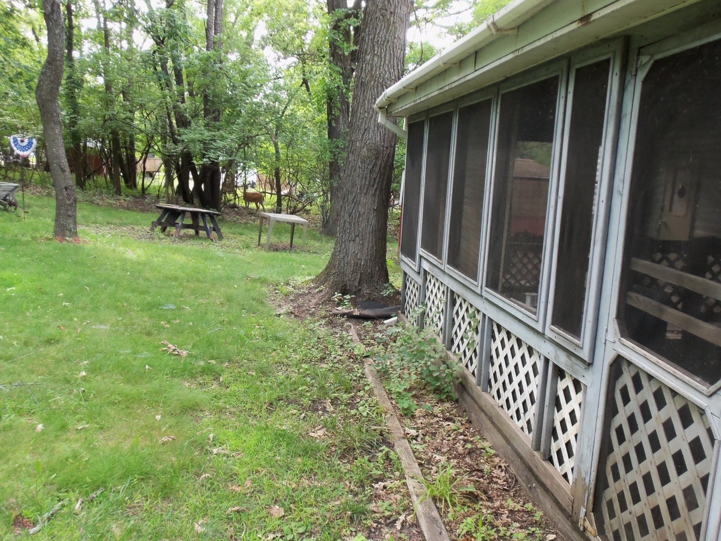 21-37 Woodhaven Sublette, IL 61367 - Photo 2 of 8