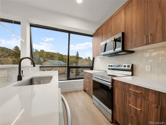 $575,000 | 27972 Meadow Drive, Unit 320, Evergreen, CO 80439