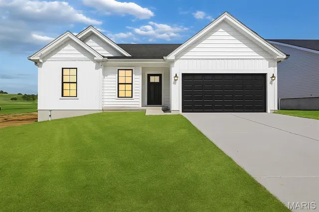 $350,000 | 172 Hank's Close, Unit 172 STB, Washington, MO 63090