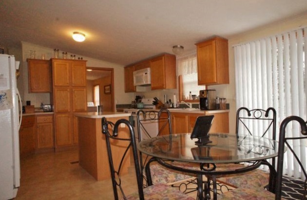 796 West River Road Traverse City, MI 49696 - Photo 19 of 32 1828857-18.JPG