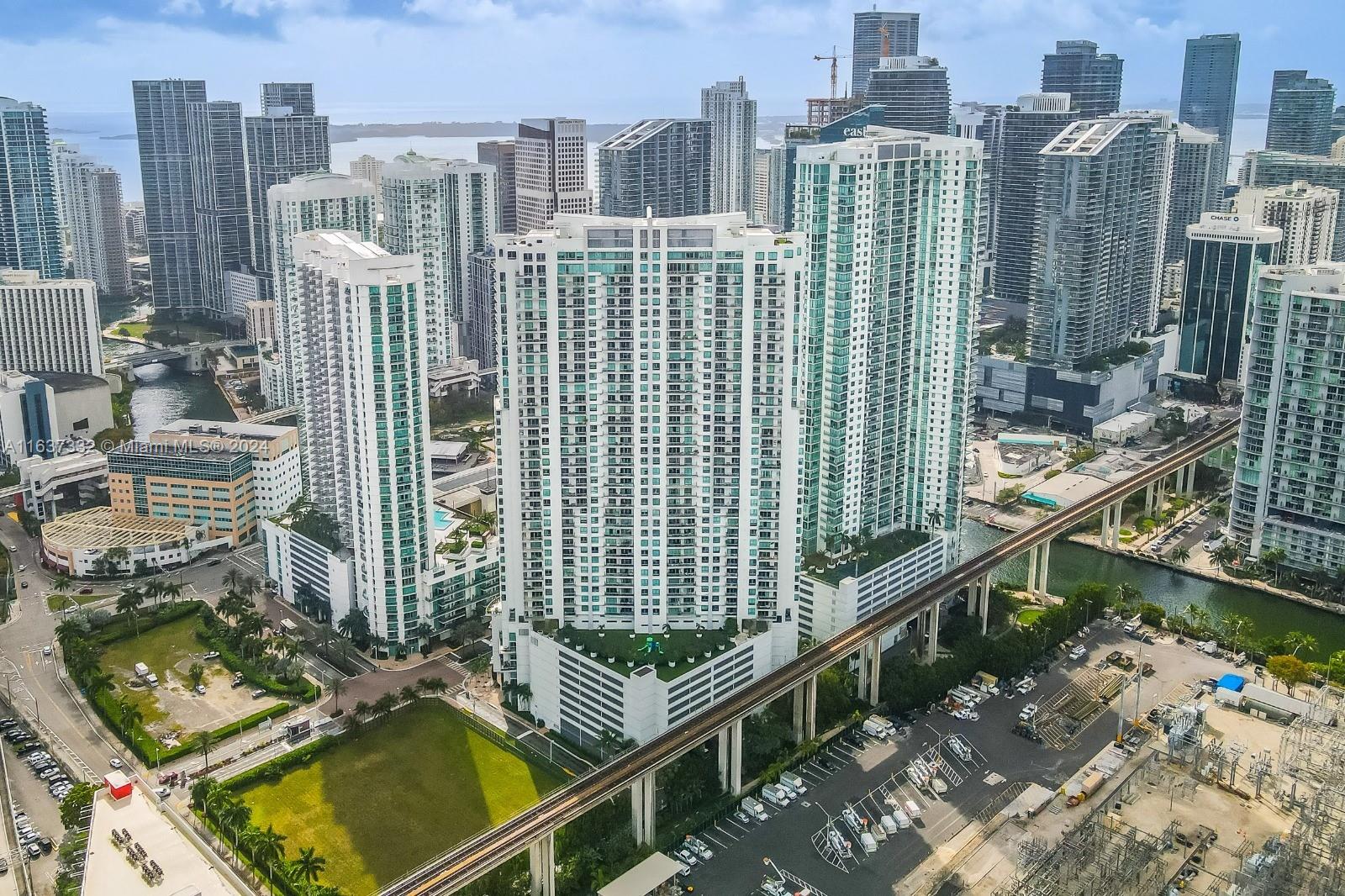 92 Southwest 3rd Street, Unit 1505 Miami, FL 33130 - Photo 25 of 37 a view of city with tall buildings