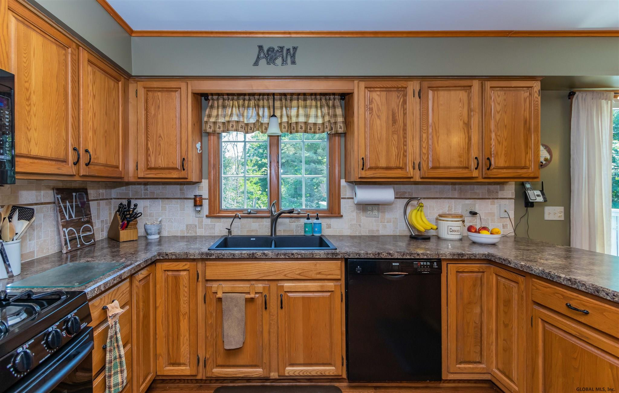 218 Spring Road Glenville, NY 12302 - Photo 8 of 63 Photo 8