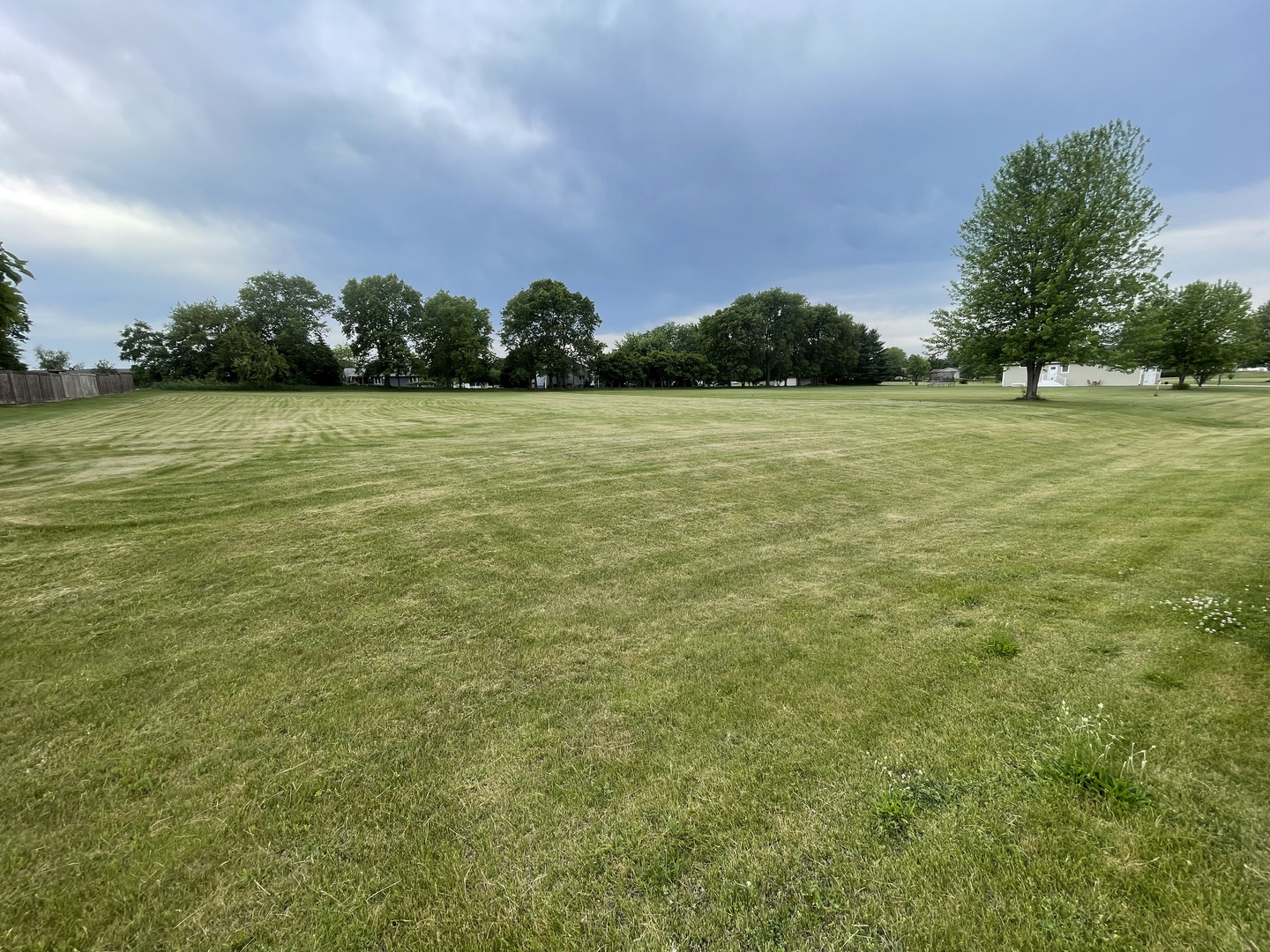 0 Knief Road Rock Falls, IL 61071 - Photo 4 of 4 a view of outdoor space with green field and trees