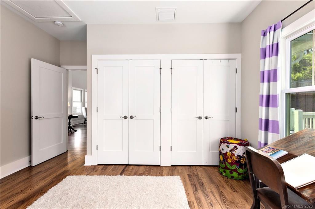28 Gibson Road Asheville, NC 28804 - Photo 16 of 31 Gallery Image 16