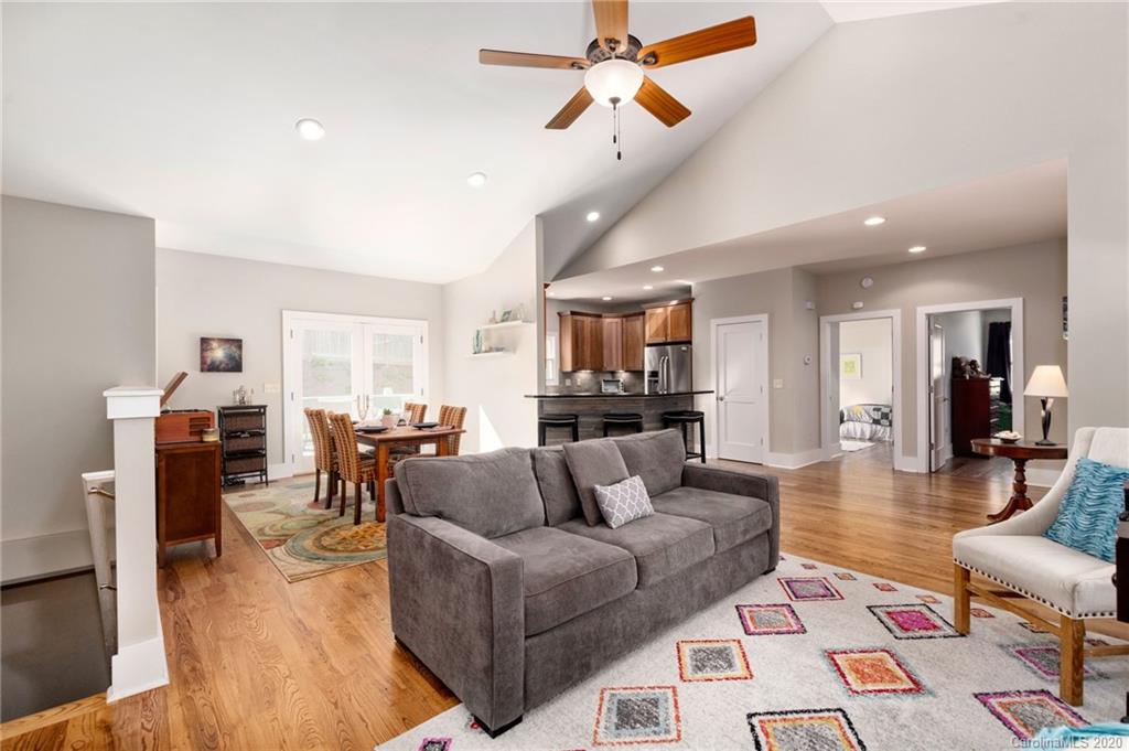 28 Gibson Road Asheville, NC 28804 - Photo 18 of 31 Gallery Image 18