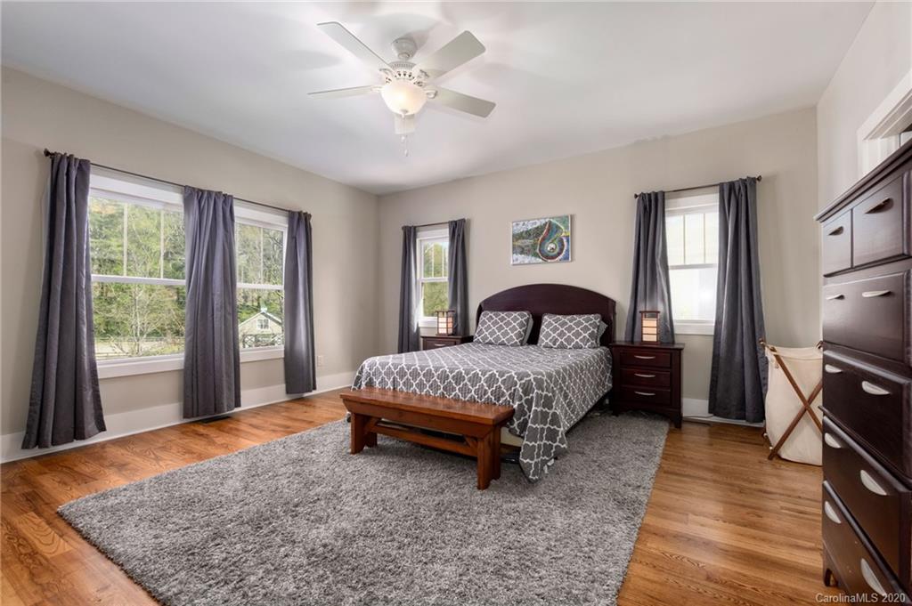 28 Gibson Road Asheville, NC 28804 - Photo 10 of 31 Gallery Image 10