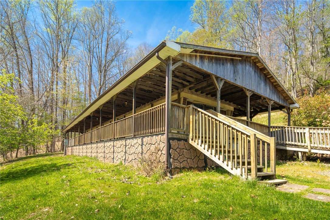 351 Timber Ridge Road Sugar Grove, NC 28679 - Photo 4 of 41 Gallery Image 4