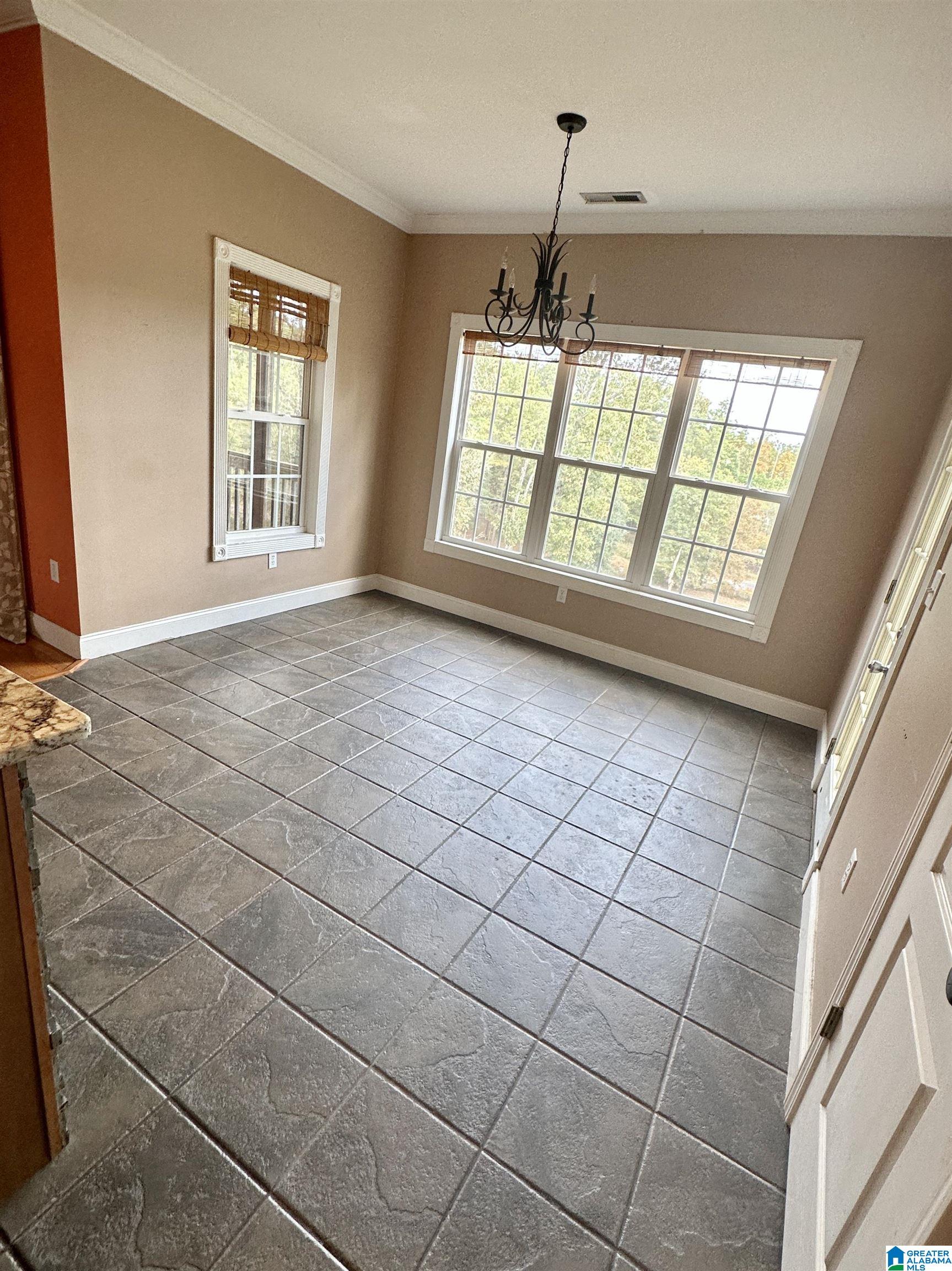 1505 Overlook Point Warrior, AL 35180 - Photo 7 of 44