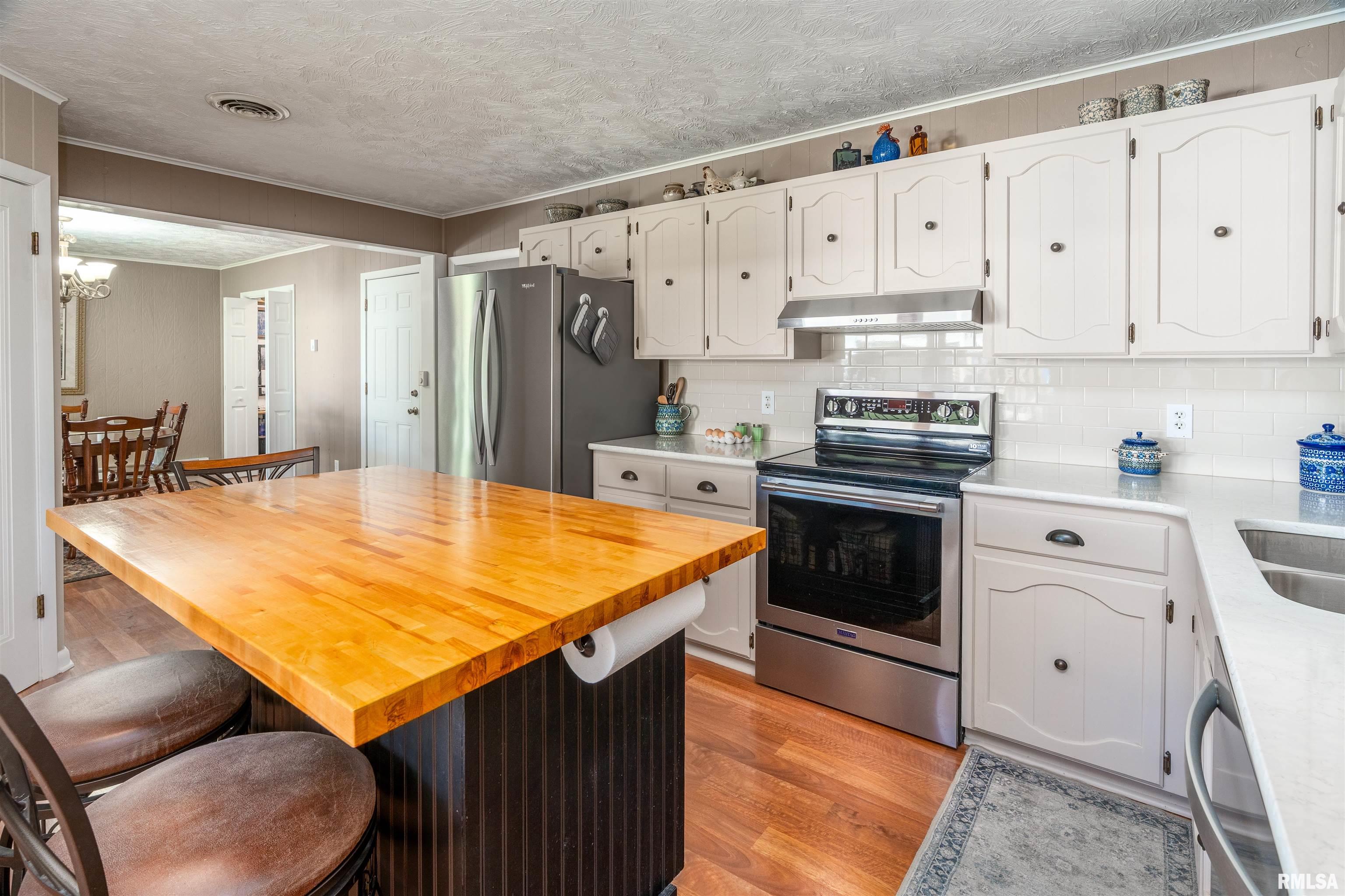 7009 Cherry Valley Road Marion, IL 62959 - Photo 8 of 46 Gallery Image 8