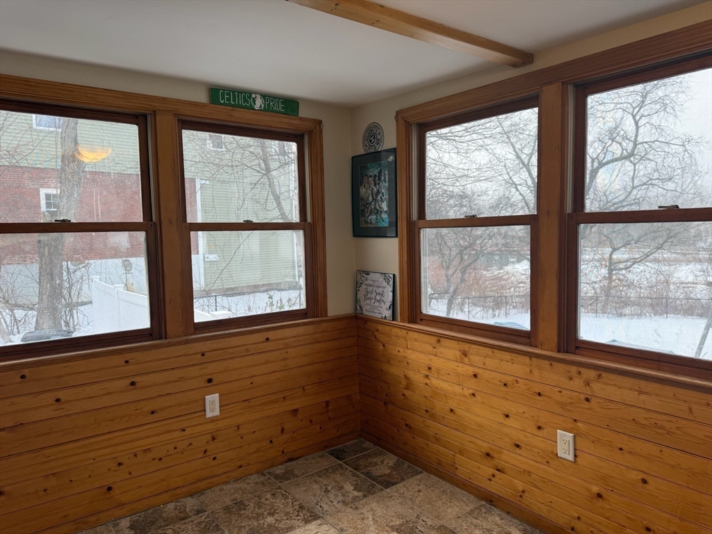 187 Hamilton Street Saugus, MA 01906 - Photo 12 of 35