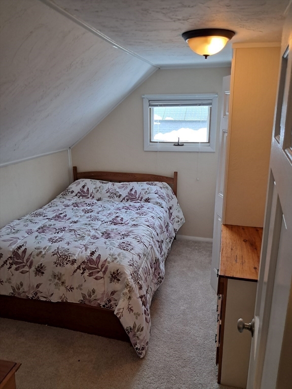 187 Hamilton Street Saugus, MA 01906 - Photo 15 of 35