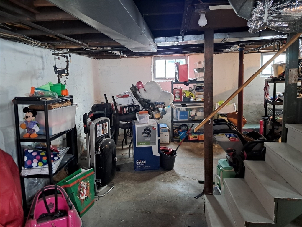 187 Hamilton Street Saugus, MA 01906 - Photo 20 of 35