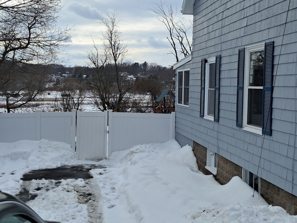 187 Hamilton Street Saugus, MA 01906 - Photo 24 of 35