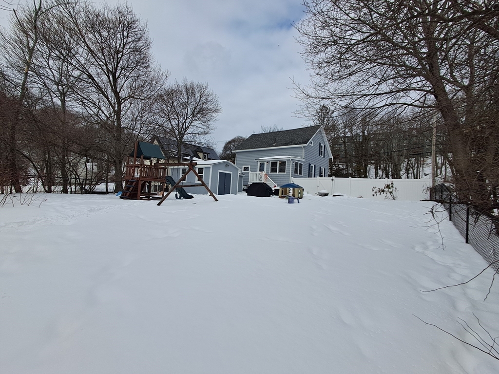 187 Hamilton Street Saugus, MA 01906 - Photo 30 of 35