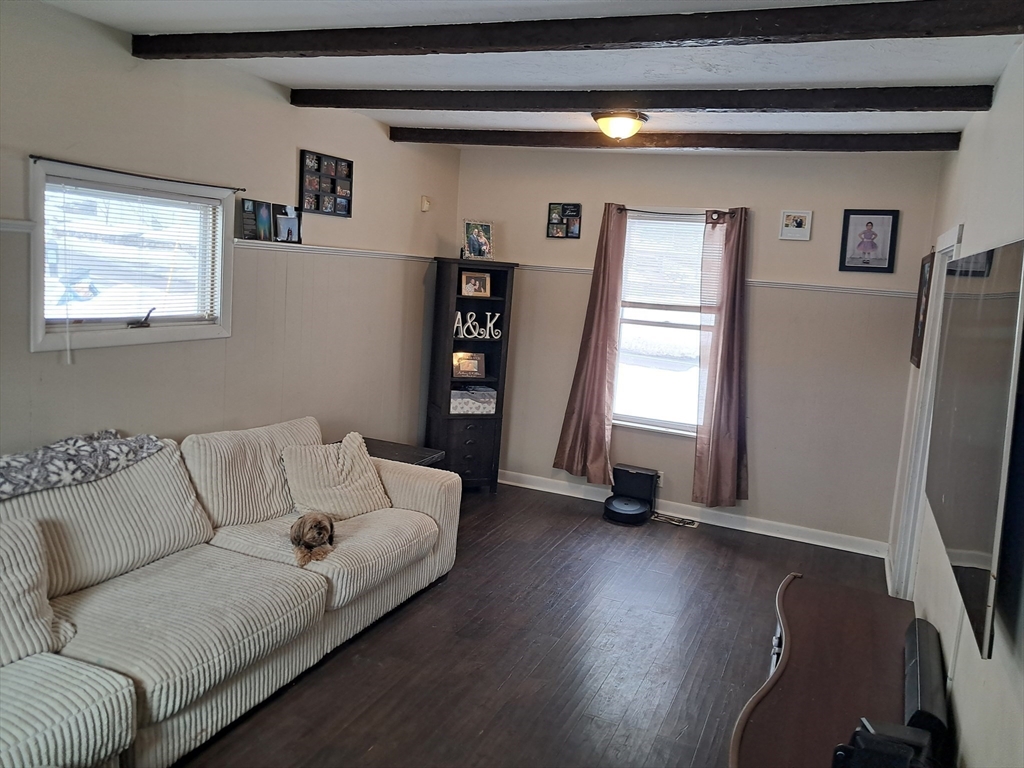 187 Hamilton Street Saugus, MA 01906 - Photo 6 of 35