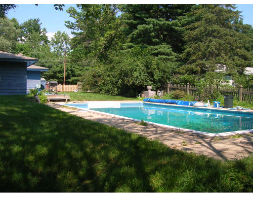 147 Turnpike Road Chelmsford, MA 01824 - Photo 4 of 6 Gallery Image 4
