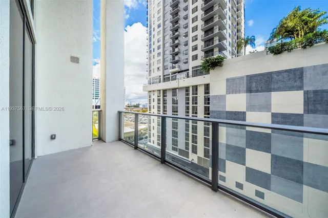 a view of entryway with a front door