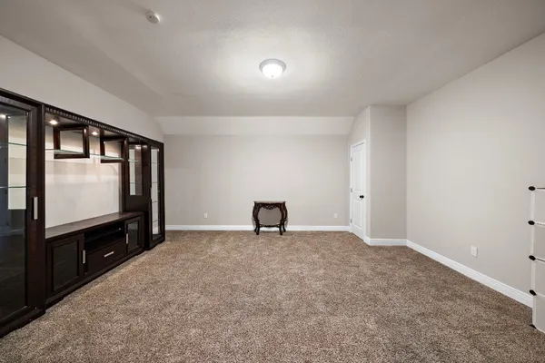$3,900 | 18619 Navarro Branch Drive, Cypress, TX 77433