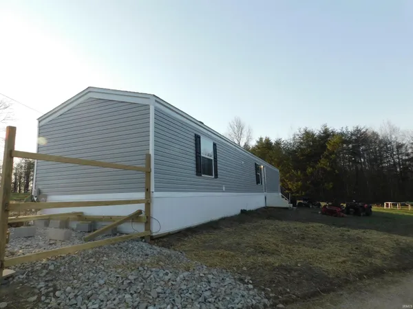 $175,000 | 2788 South Mt Zion Church Road, Pekin, IN 47165