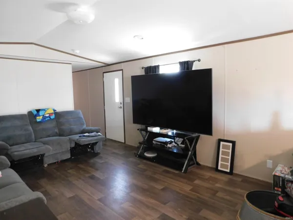 $175,000 | 2788 South Mt Zion Church Road, Pekin, IN 47165