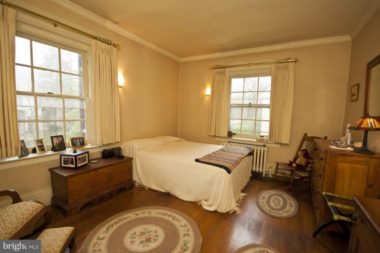 3807 Fenchurch Road Baltimore, MD 21218 - Photo 16 of 28 Bedroom