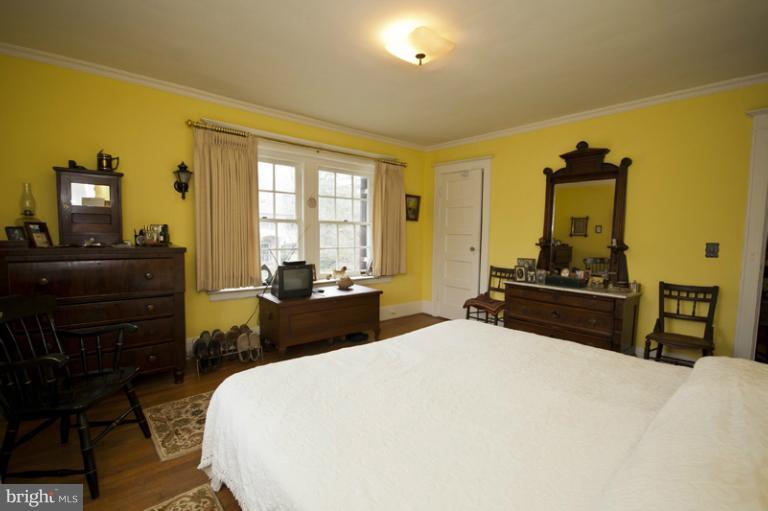 3807 Fenchurch Road Baltimore, MD 21218 - Photo 6 of 28 Bedroom (Master)