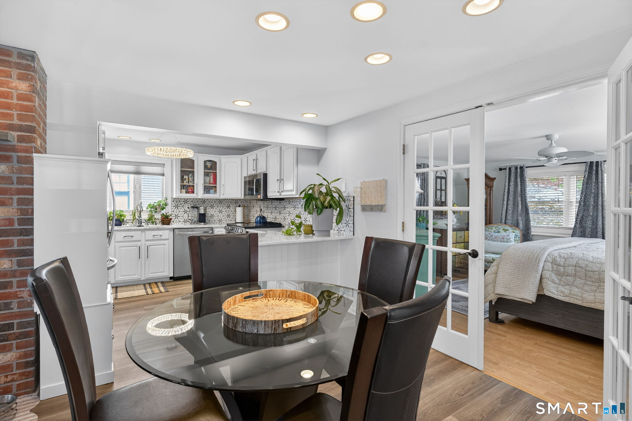 7 Edge Hill Road East Lyme, CT 06357 - Photo 9 of 36