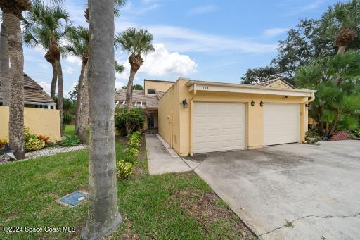 159 Eton Circle Melbourne, FL 32940 - Photo 2 of 32 7p2o4kehb8