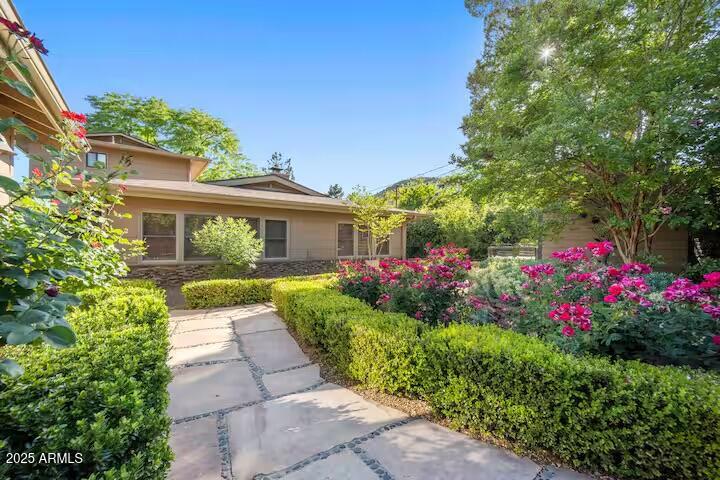 49 Prochnow Road Sedona, AZ 86336 - Photo 57 of 76 49 - entry 2