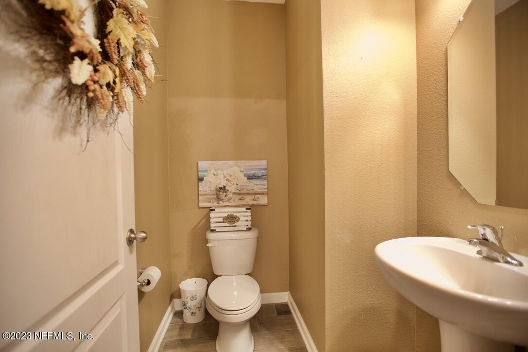 272 Servia Drive St. Johns, FL 32259 - Photo 13 of 40 Powder Room
