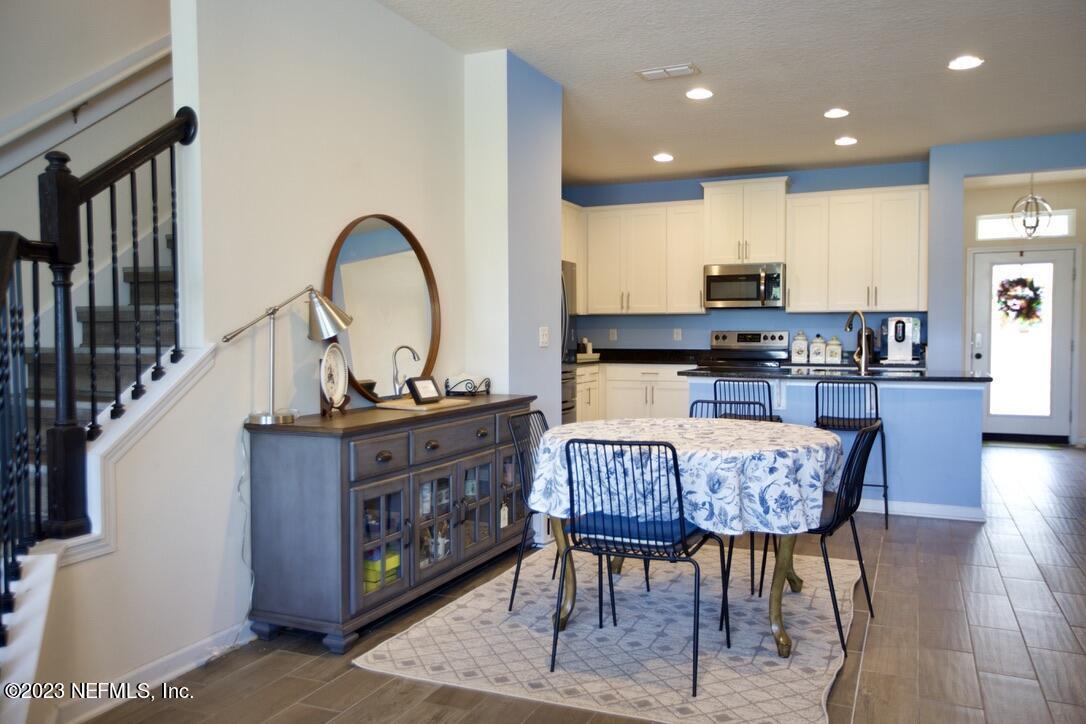 272 Servia Drive St. Johns, FL 32259 - Photo 7 of 40 Dining/Kitchen