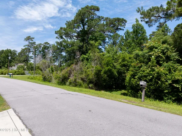 $150,000 | 331 Chadwick Shores Drive, Sneads Ferry, NC 28460