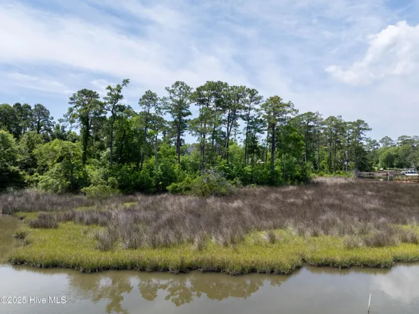 $150,000 | 331 Chadwick Shores Drive, Sneads Ferry, NC 28460