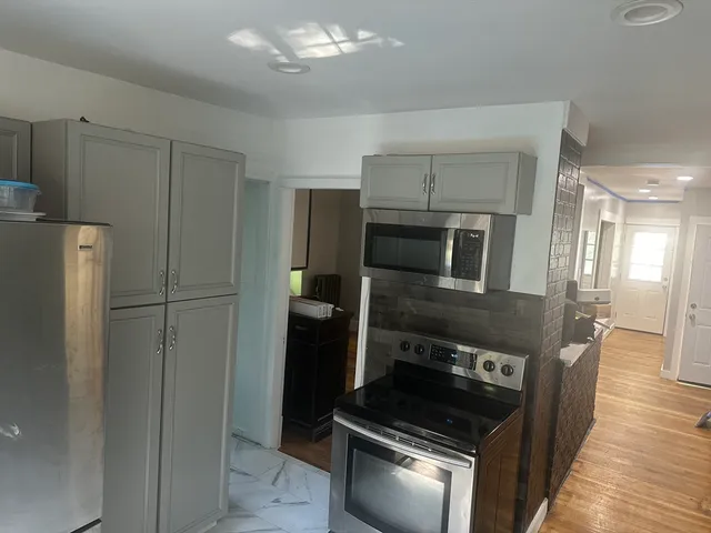 $1,600 | 14 Woodlawn Street, Unit 2, Springfield, MA 01108