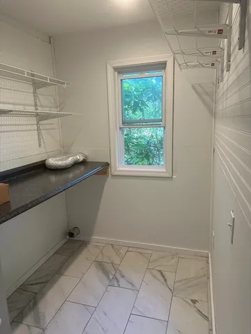 $1,600 | 14 Woodlawn Street, Unit 2, Springfield, MA 01108
