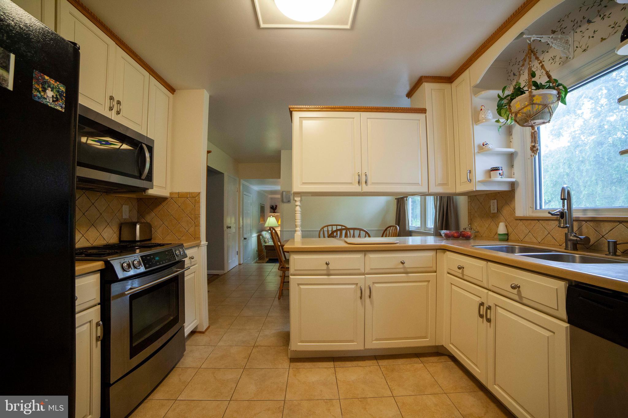 113 Kirk Road Garnet Valley, PA 19060 - Photo 13 of 30 Gallery Image 13