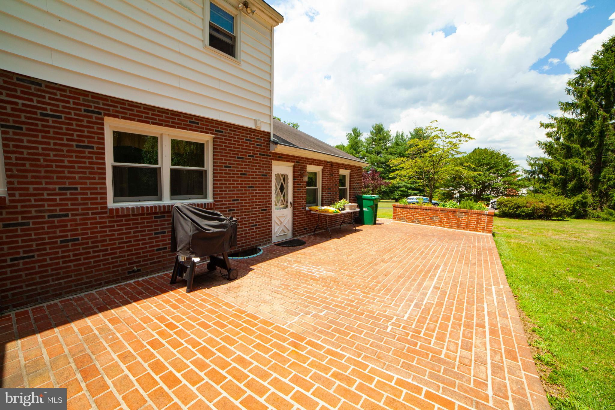 113 Kirk Road Garnet Valley, PA 19060 - Photo 6 of 30 Gallery Image 6