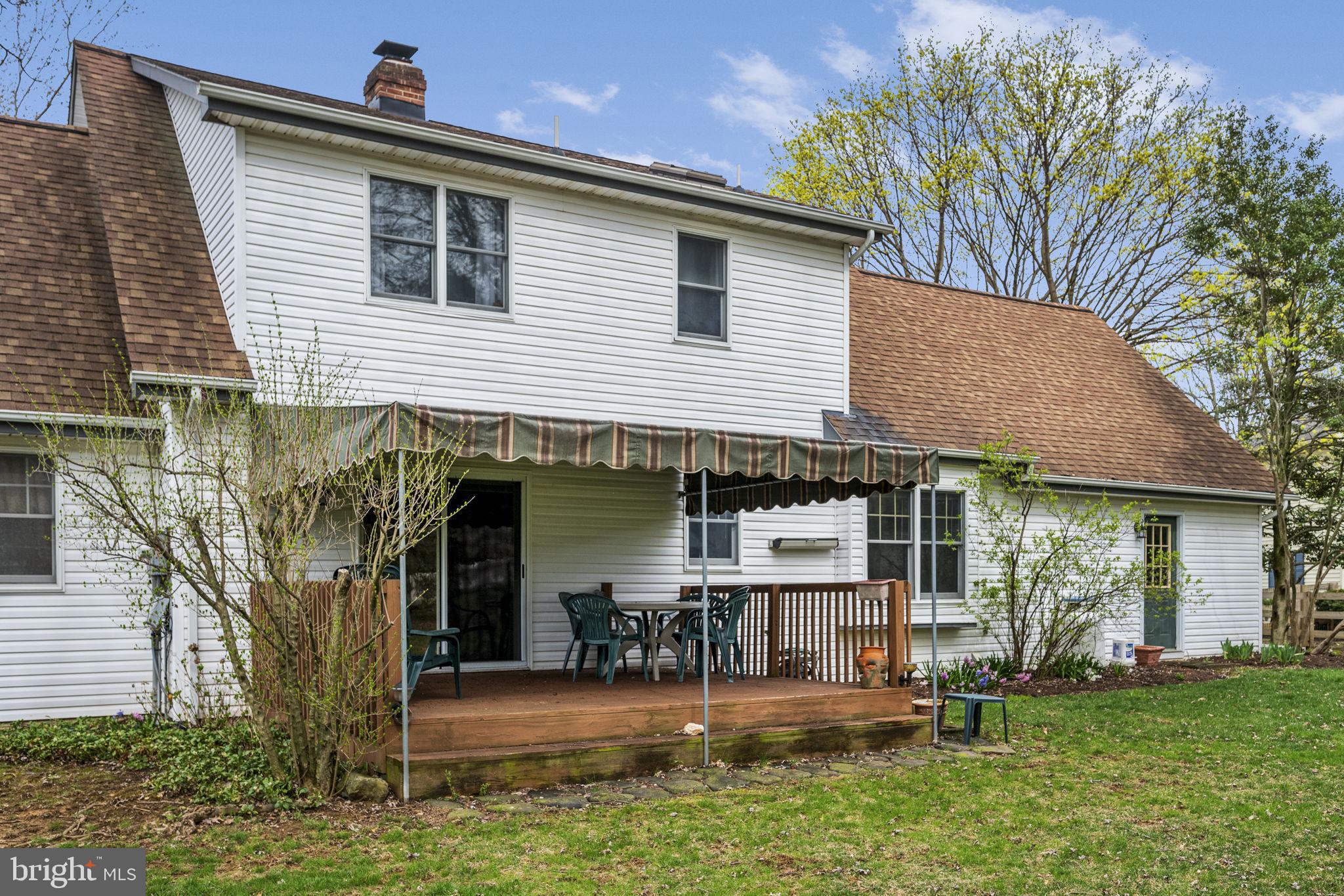 558 Crosswinds Drive Lititz, PA 17543 - Photo 24 of 31 a front view of a house with a yard