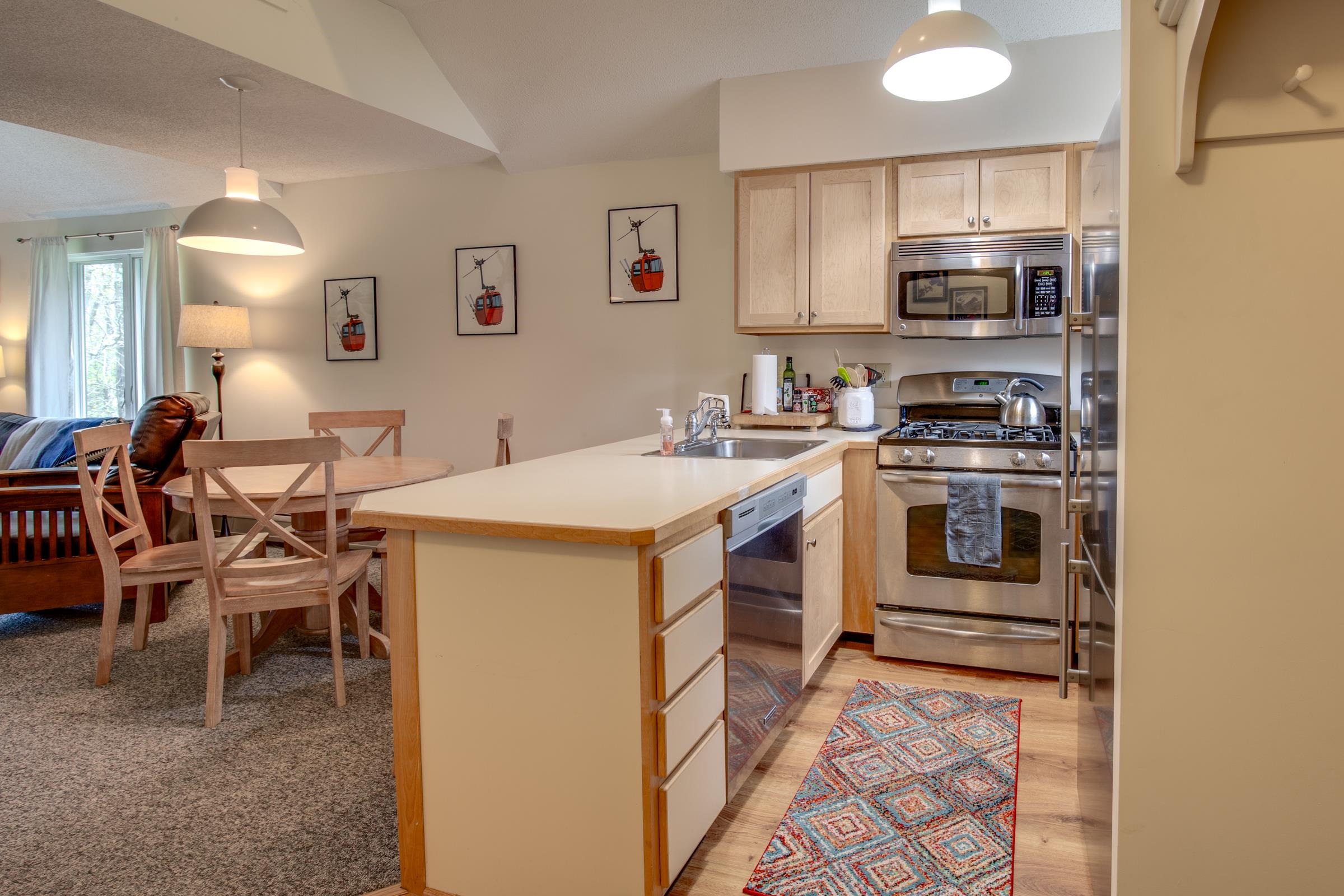 166 Village Circle Road, Unit V37 Killington, VT 05751 - Photo 22 of 28 Gallery Image 22