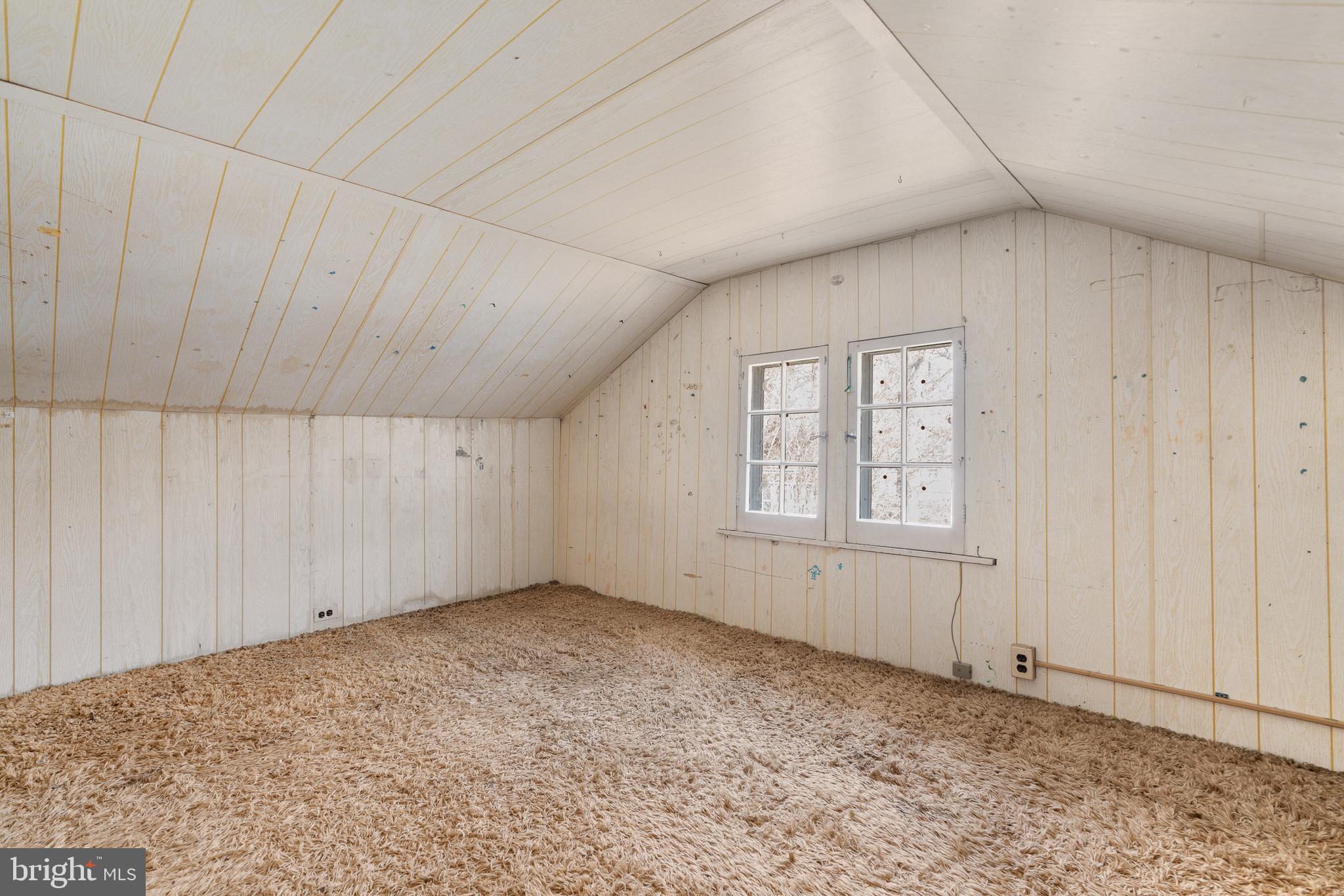 513 Stamford Road Baltimore, MD 21229 - Photo 14 of 20 a view of an empty room with a window