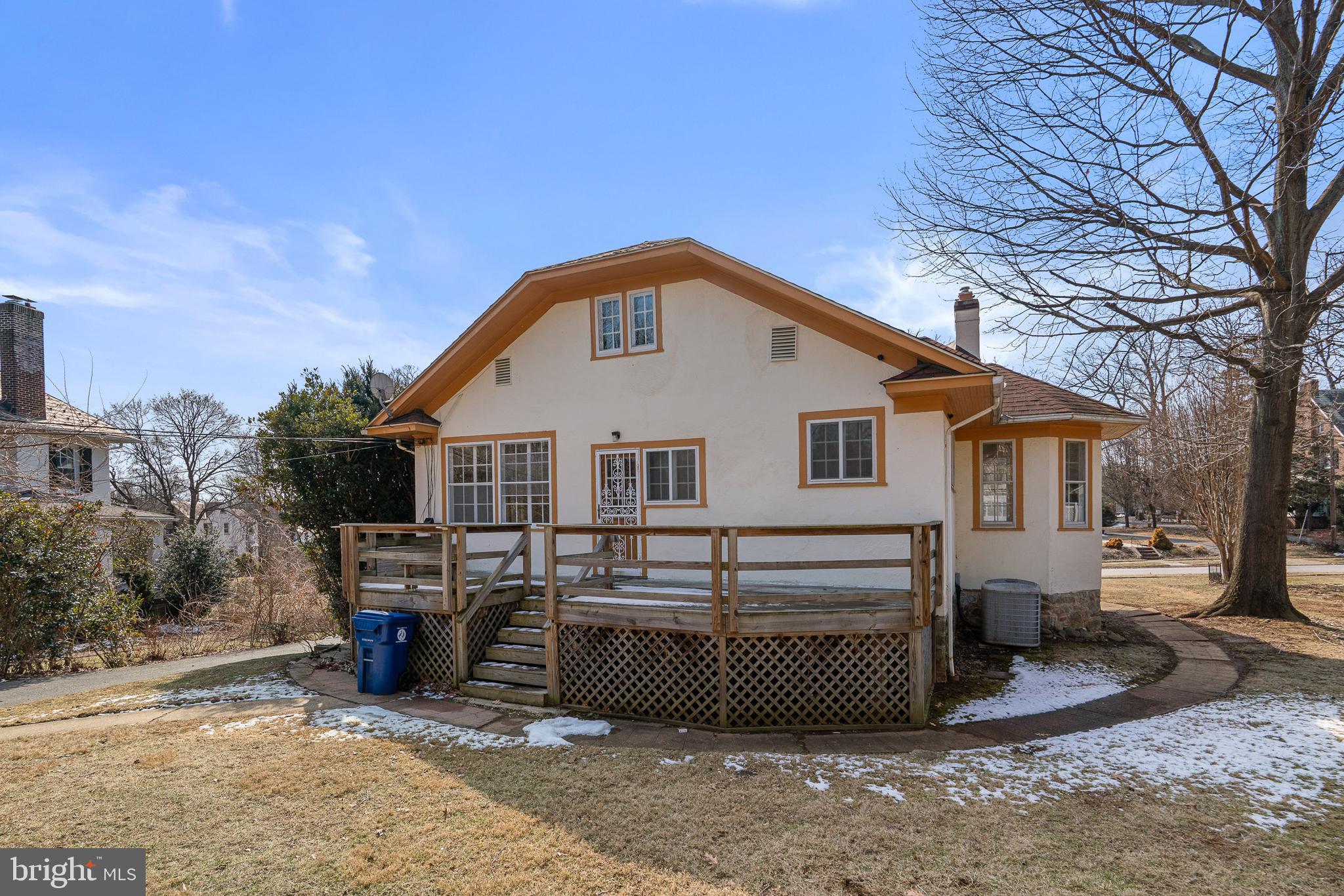 513 Stamford Road Baltimore, MD 21229 - Photo 19 of 20 a view of a house with a yard