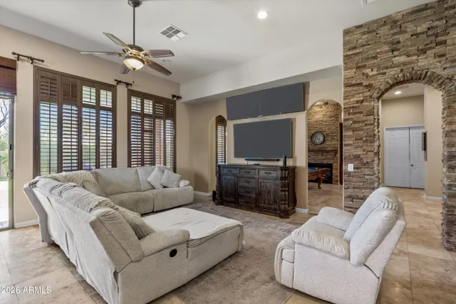 $980,000 | 31621 North 19th Avenue, Phoenix, AZ 85085