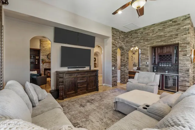 $980,000 | 31621 North 19th Avenue, Phoenix, AZ 85085