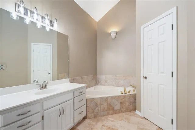 $999,999 | 25601 69th Terrace, Shawnee, KS 66226