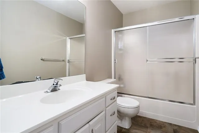 $999,999 | 25601 69th Terrace, Shawnee, KS 66226