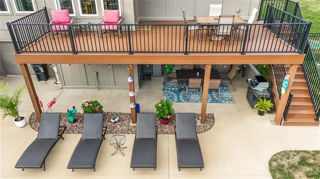 $965,000 | 25601 69th Terrace, Shawnee, KS 66226