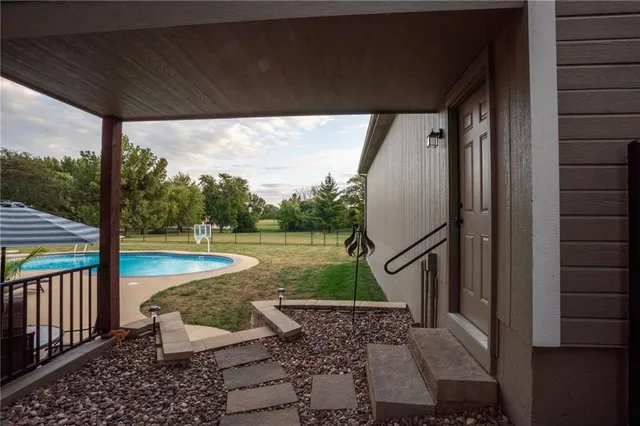 $965,000 | 25601 69th Terrace, Shawnee, KS 66226